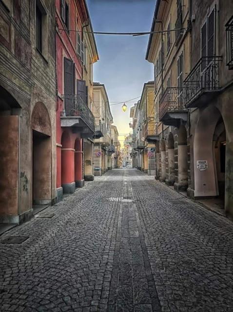Astixio Vila San Damiano dʼAsti Exterior foto