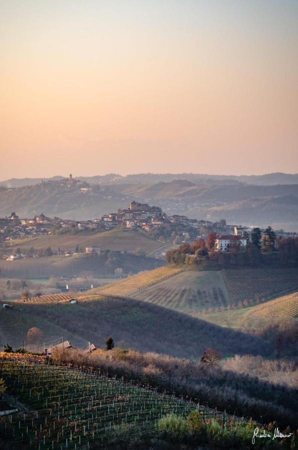 Astixio Vila San Damiano dʼAsti Exterior foto